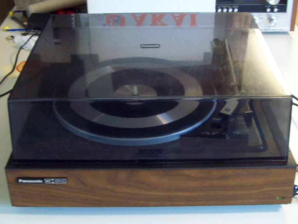 Vintage good Panasonic SL-790 Turntable